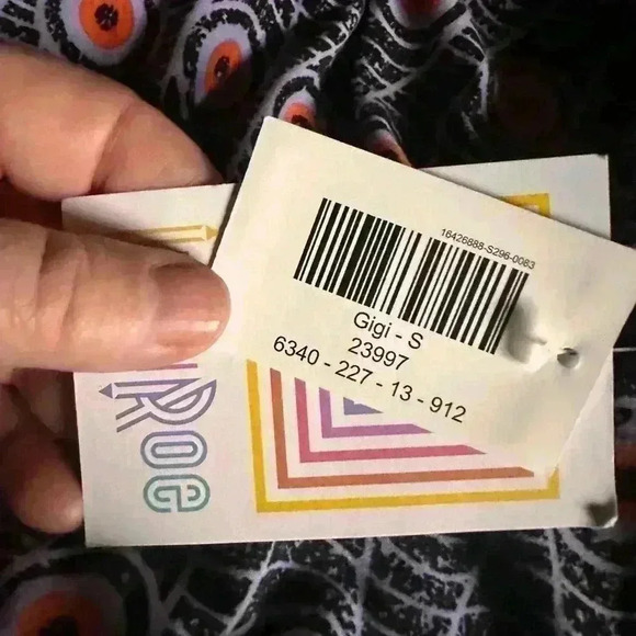 Lularoe small Gigi top . Light blue, orange, black. Legging material. Eyeballs! - Picture 7 of 8